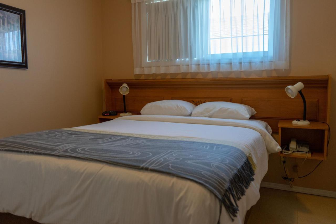Sandy Beach Suites Osoyoos Extérieur photo