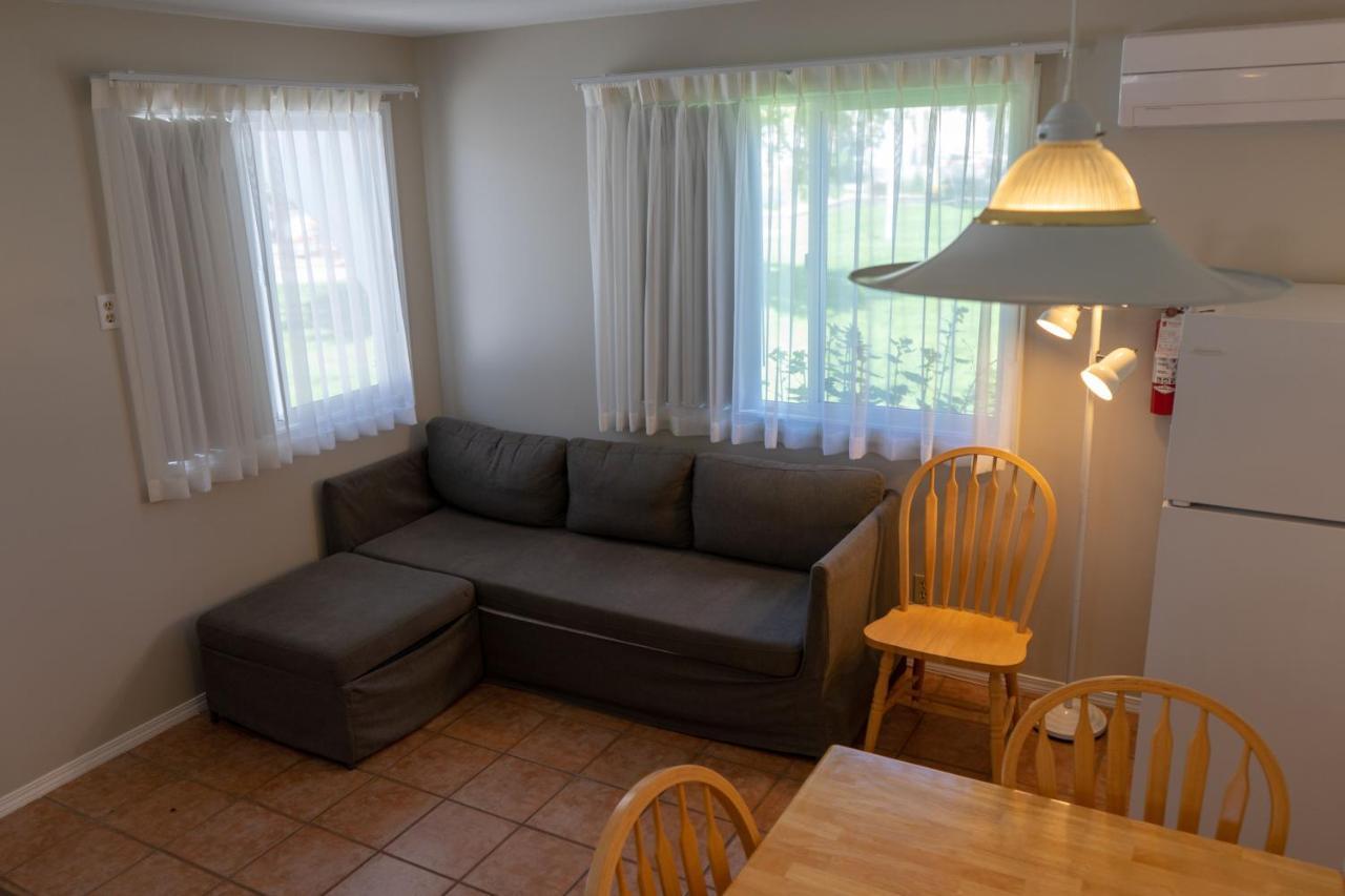 Sandy Beach Suites Osoyoos Extérieur photo